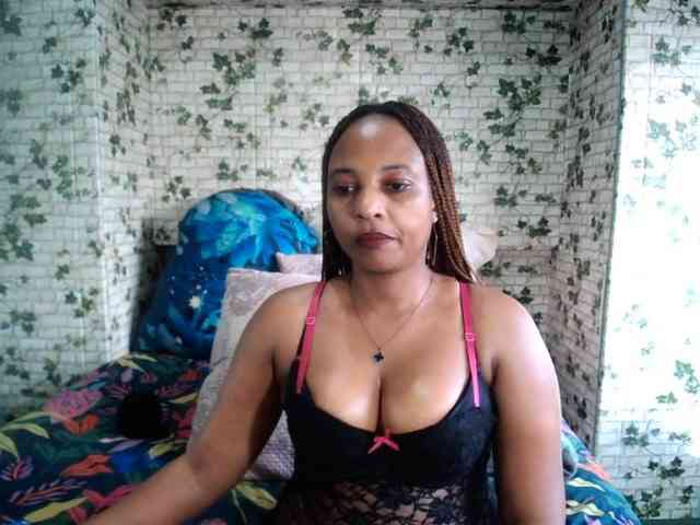 Ebonyseduction00 webcam