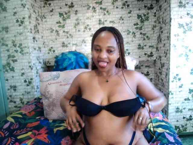 Model: Ebonyseduction00