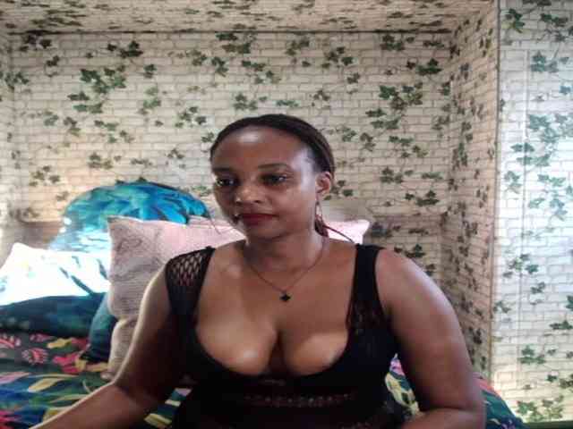 Ebonyseduction00 webcam