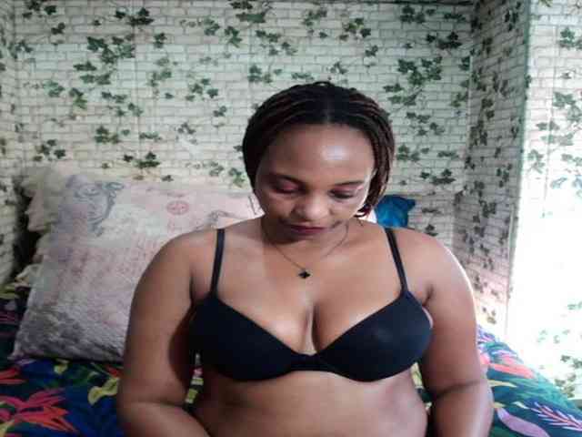Ebonyseduction00 webcam