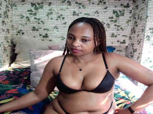 Ebonyseduction00 webcam