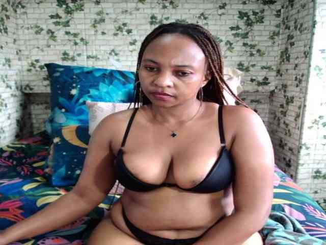 Ebonyseduction00 webcam