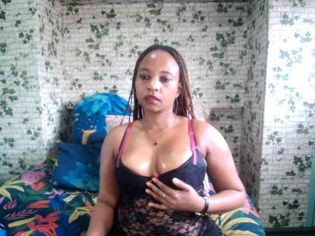 Model: Ebonyseduction00