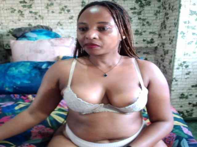 Ebonyseduction00 webcam