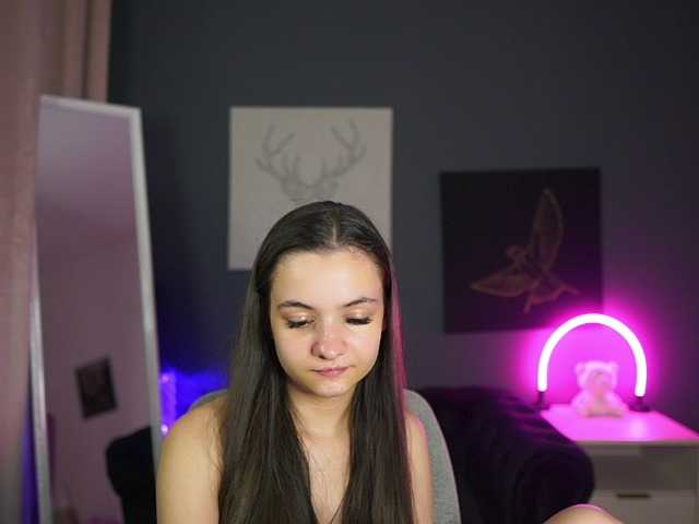 Zoenica live cam on BongaCams