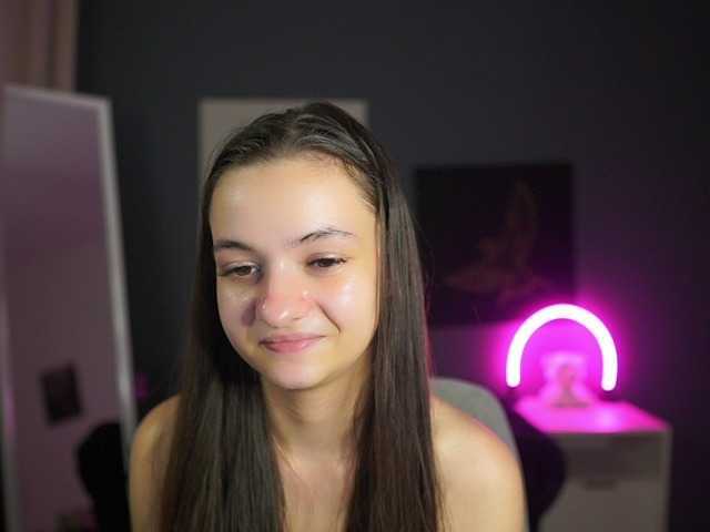 Zoenica live cam on BongaCams