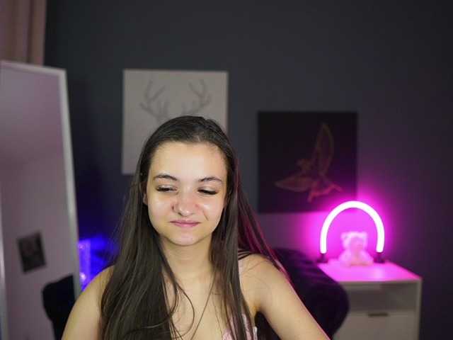 Zoenica live cam on BongaCams