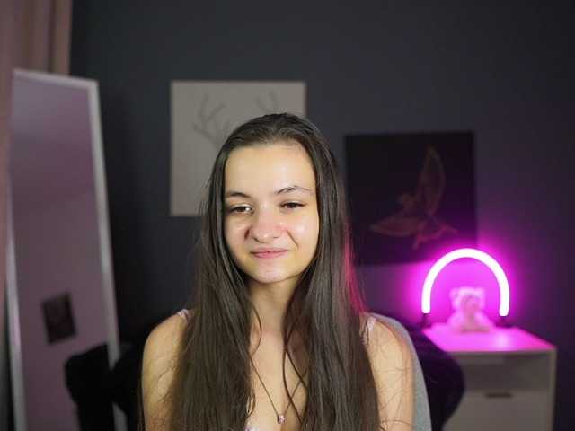 Zoenica live cam on BongaCams