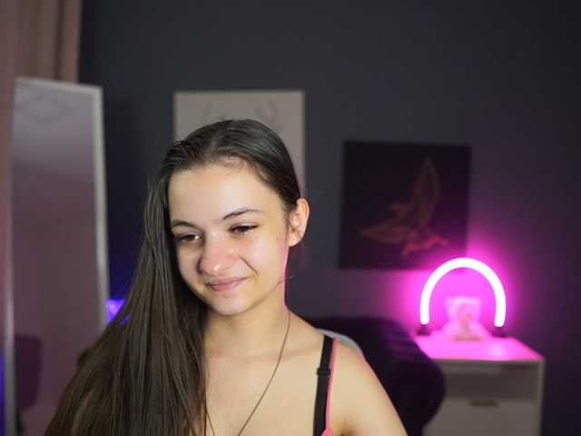 Zoenica live cam on BongaCams