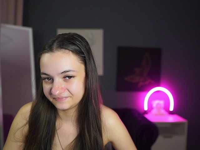 Zoenica live cam on BongaCams