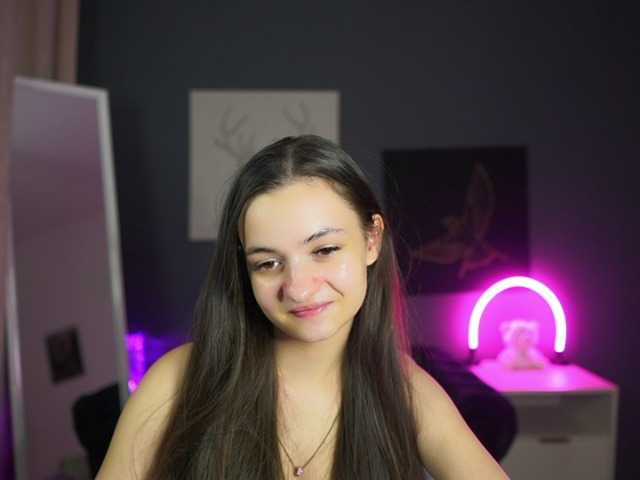 Zoenica live cam on BongaCams