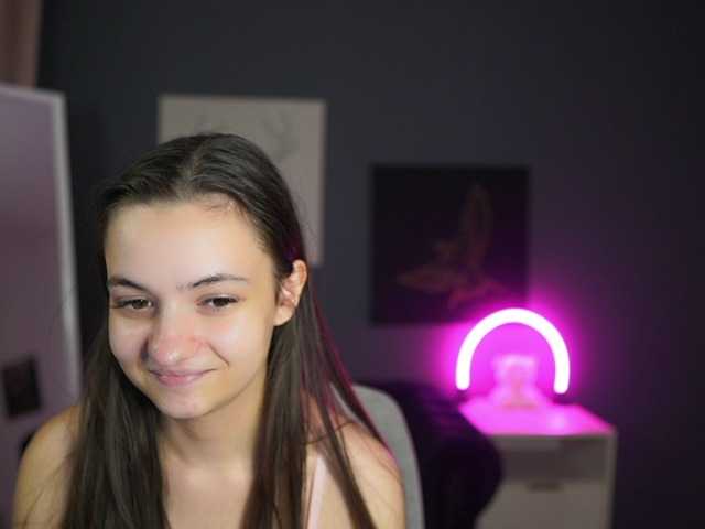 Zoenica live cam on BongaCams