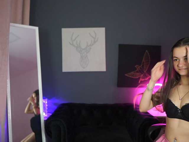 Zoenica live cam on BongaCams