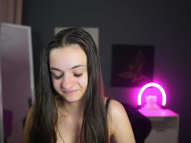 Zoenica live cam on BongaCams