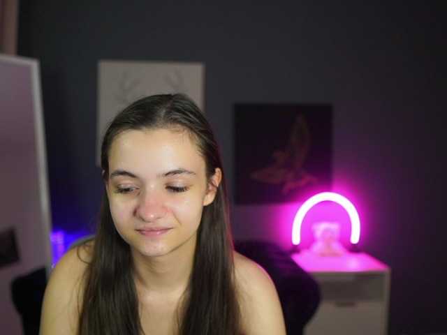 Zoenica live cam on BongaCams