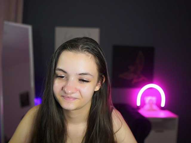 Zoenica live cam on BongaCams