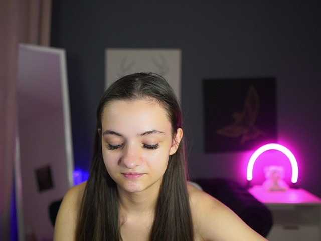 Zoenica live cam on BongaCams