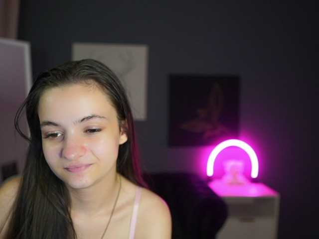 Zoenica live cam on BongaCams