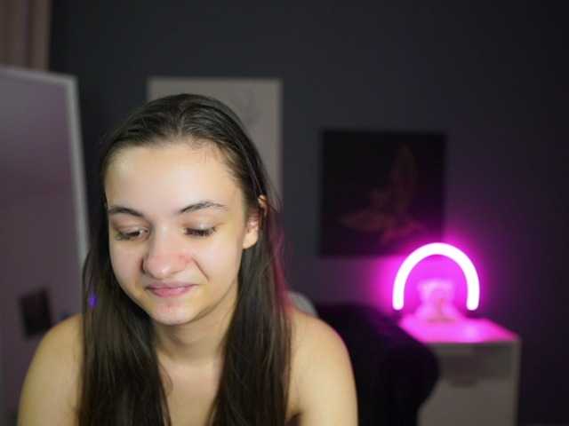 Zoenica live cam on BongaCams