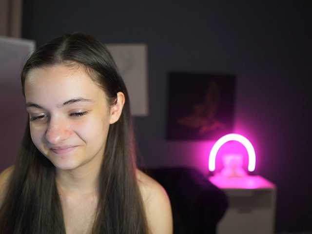 Zoenica live cam on BongaCams