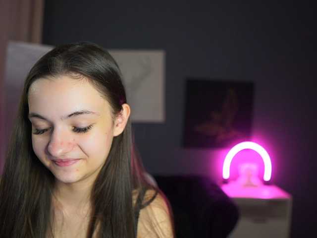 Zoenica, en directo ahora en BongaCams