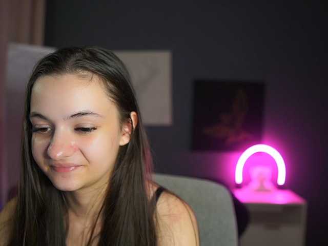 Zoenica live cam on BongaCams