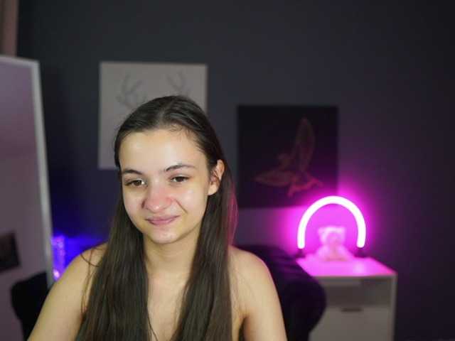 Zoenica live cam on BongaCams