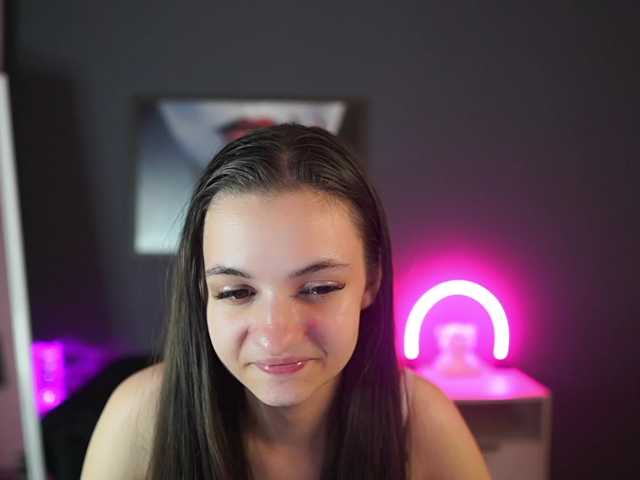 Zoenica live cam on BongaCams