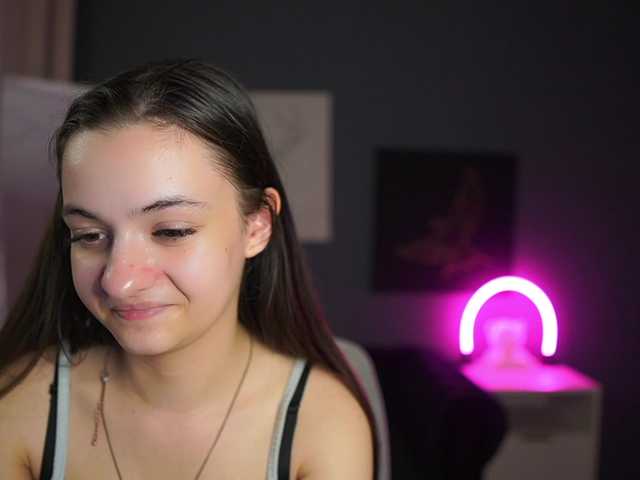 Zoenica — live female cam