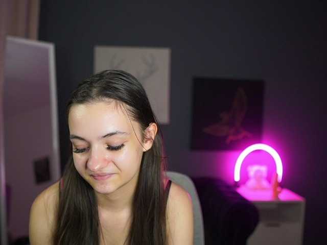 Zoenica live cam on BongaCams