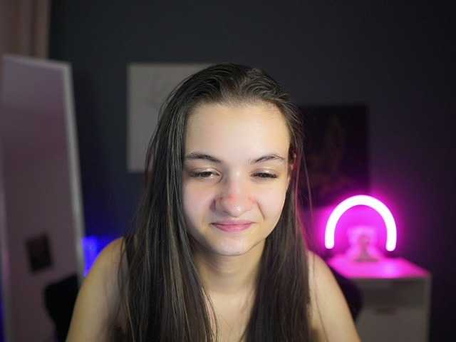 Zoenica live cam on BongaCams