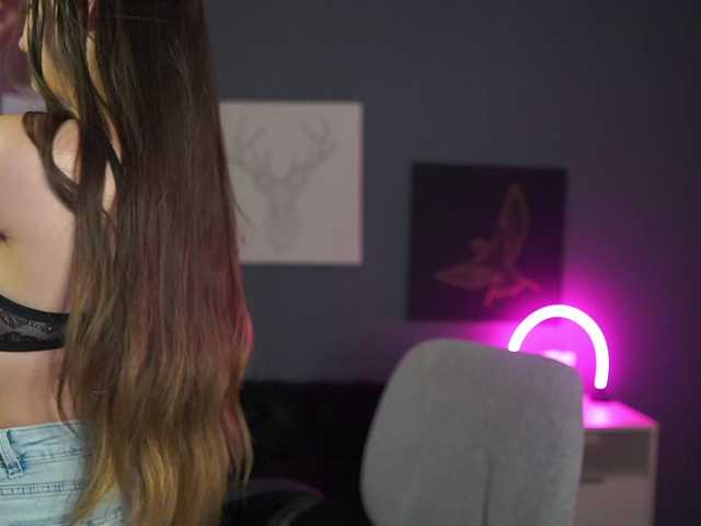 Zoenica live cam on BongaCams