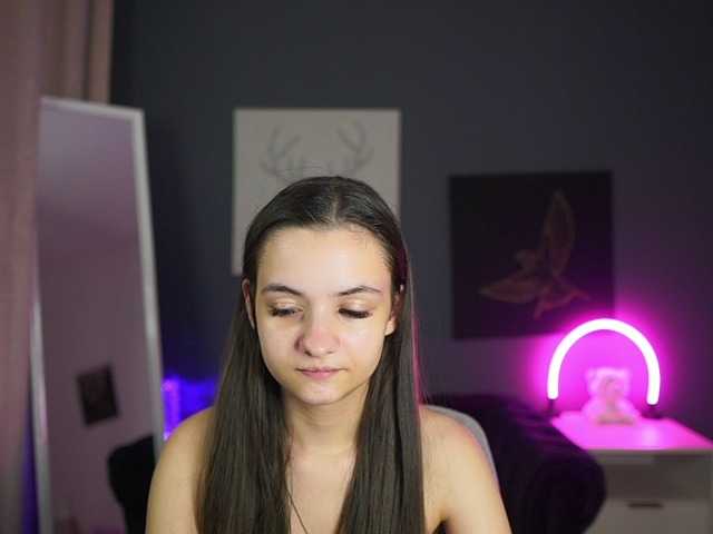 Zoenica live cam on BongaCams