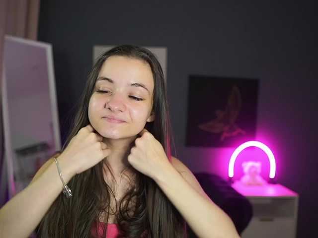 Zoenica live cam on BongaCams