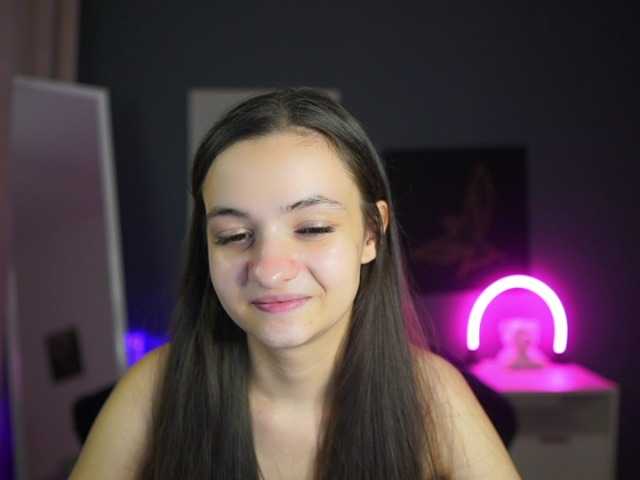 Zoenica live cam on BongaCams