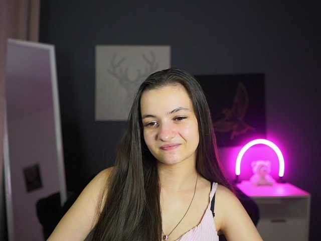 Zoenica live cam on BongaCams