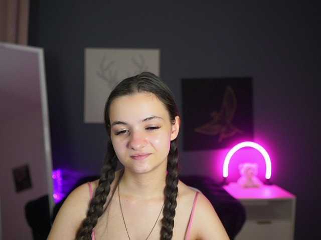 Zoenica live cam on BongaCams