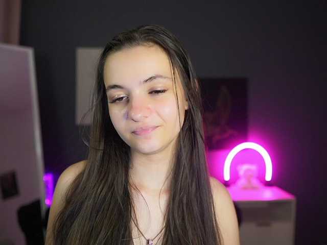 Zoenica live cam on BongaCams