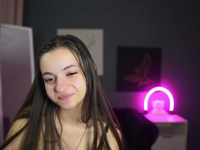 Zoenica live cam on BongaCams