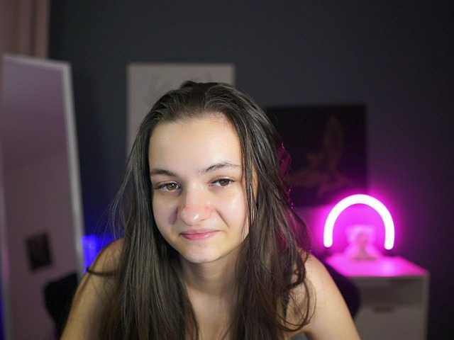 Zoenica live cam on BongaCams