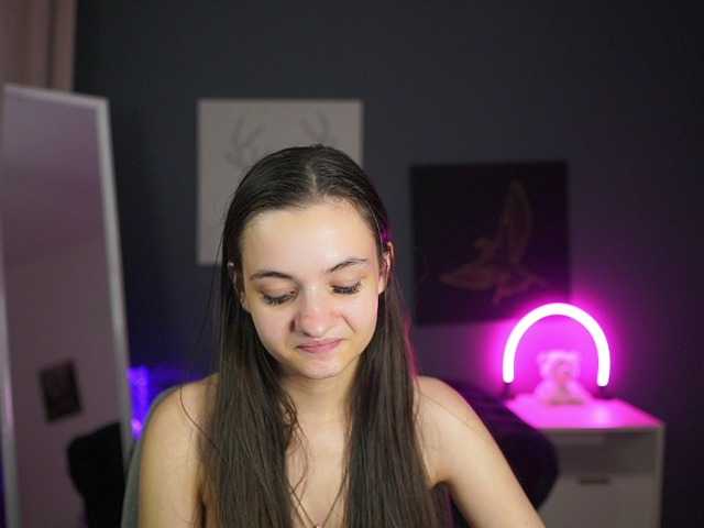 Zoenica live cam on BongaCams