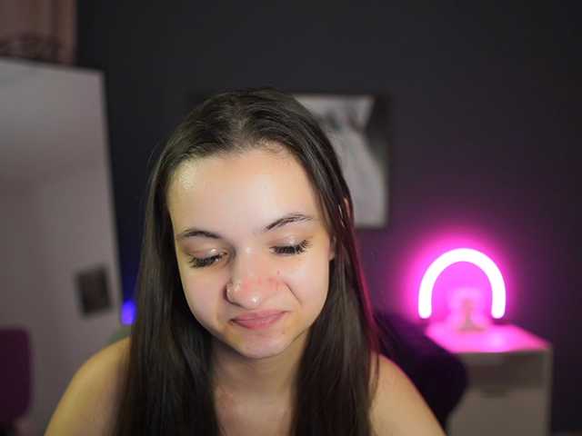 Zoenica live cam on BongaCams