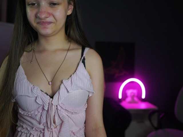 Zoenica live cam on BongaCams