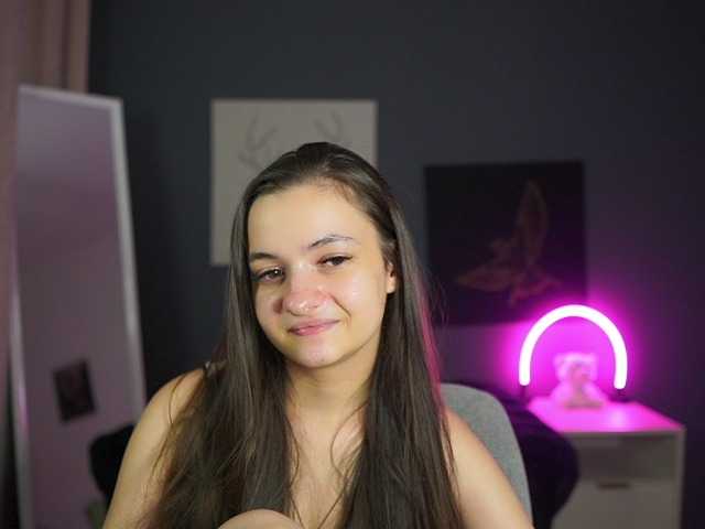 Zoenica live cam on BongaCams