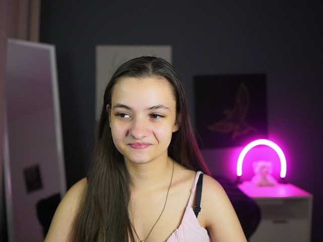 Zoenica live cam on BongaCams