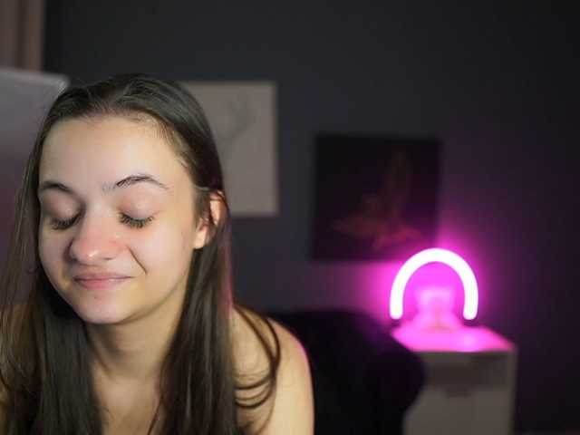 Zoenica live cam on BongaCams