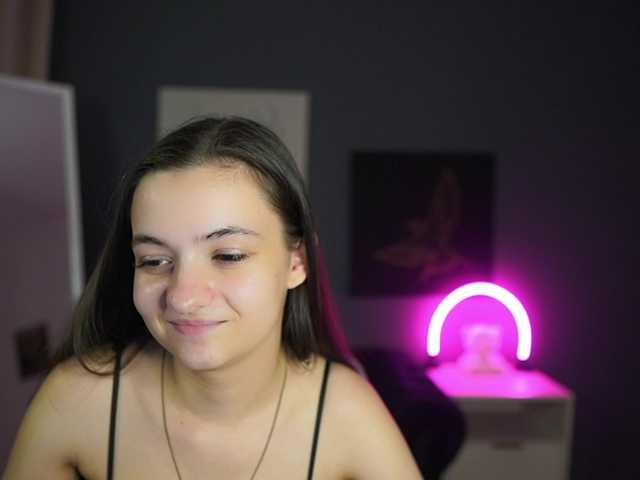 Zoenica live cam on BongaCams