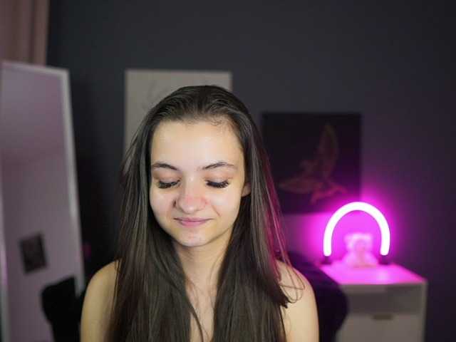 Zoenica live cam on BongaCams