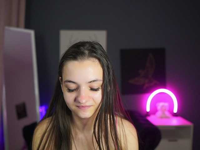 Zoenica live cam on BongaCams
