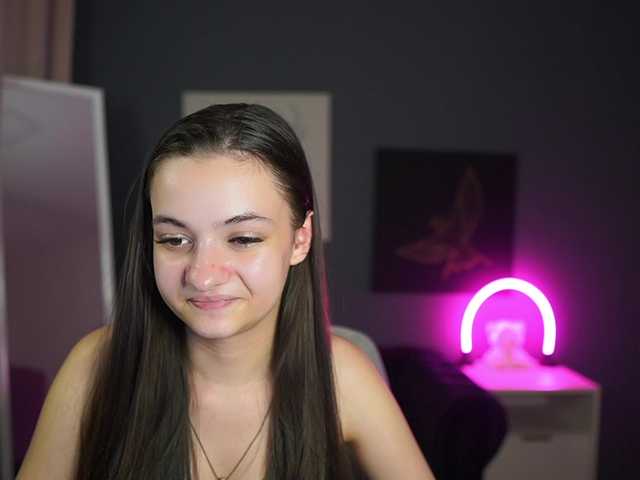 Zoenica live cam on BongaCams